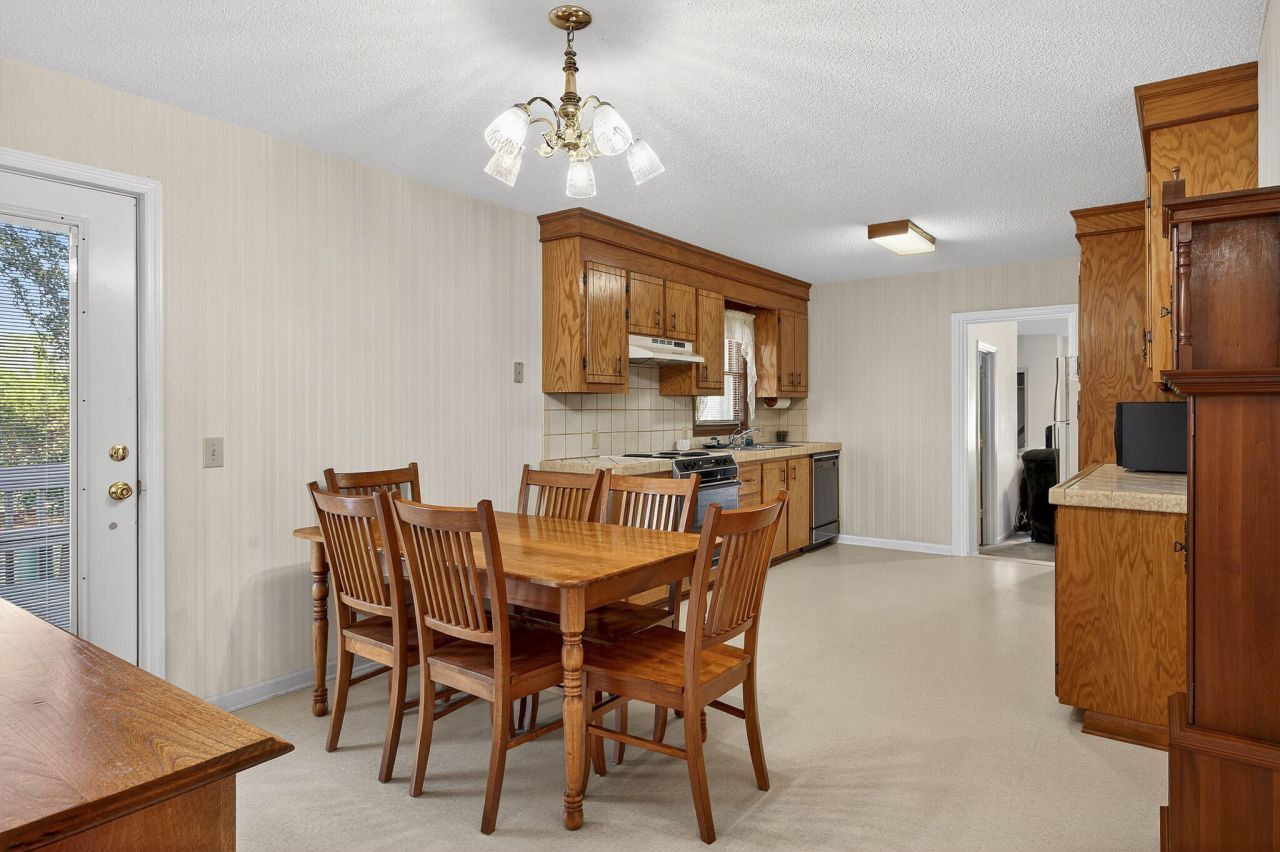 260 High Hill Drive Photo 6