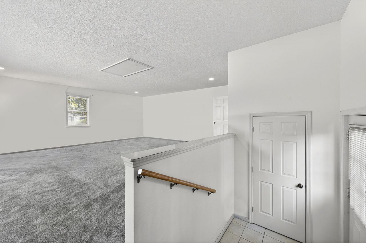 260 High Hill Drive Photo 9