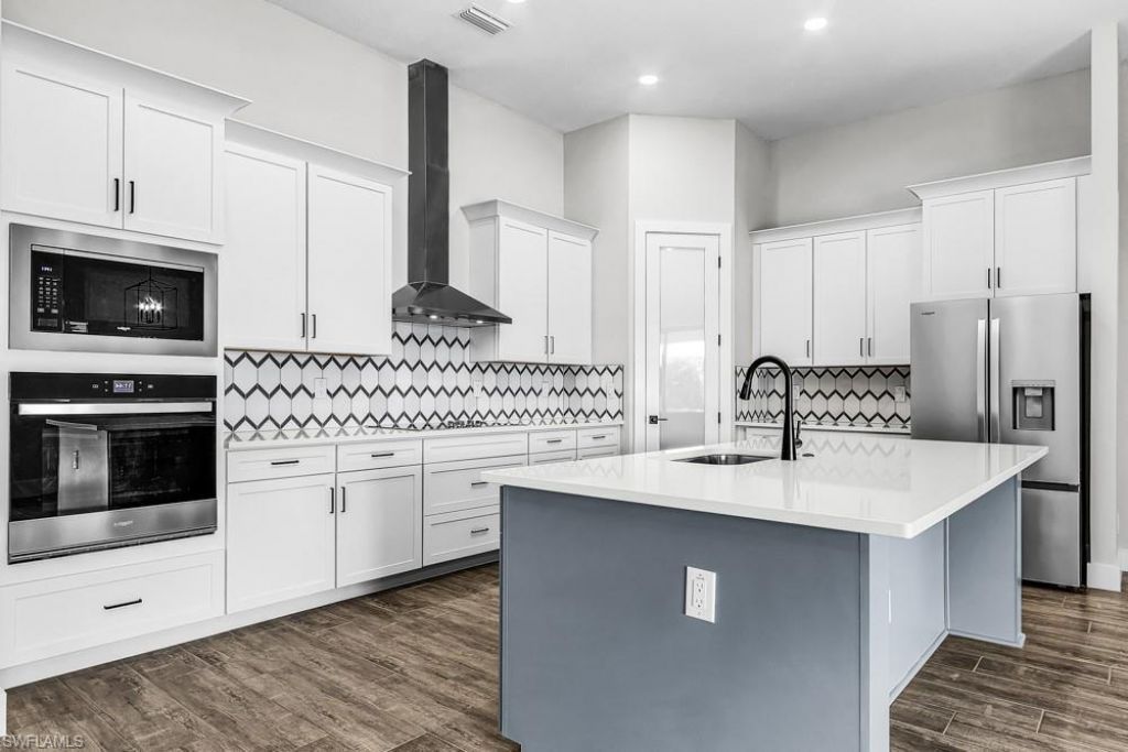 3524 SW 3rd St, Cape Coral, FL 33991 Photo