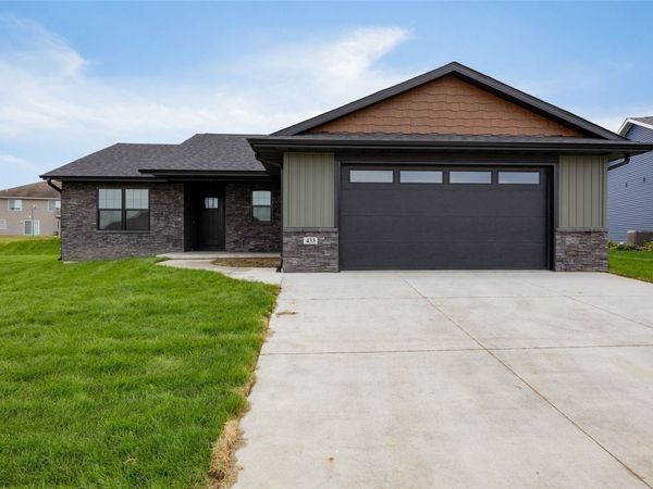 433 Council Street, Anamosa, IA 52205