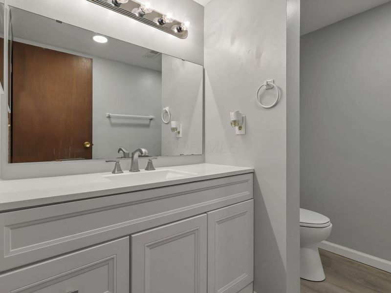 3288 Valley Lane S, Columbus, OH 43231 Photo 12