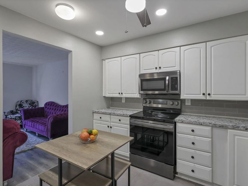 3288 Valley Lane S, Columbus, OH 43231 Photo 8