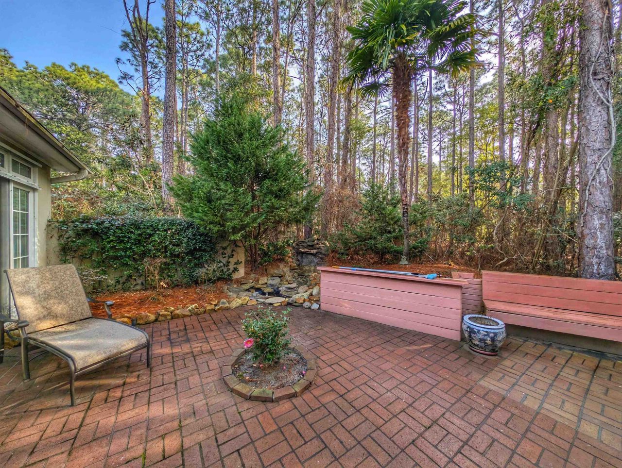 37 Winged Foot Ct. Photo 24