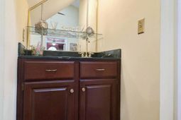 37 Winged Foot Ct. photo 4