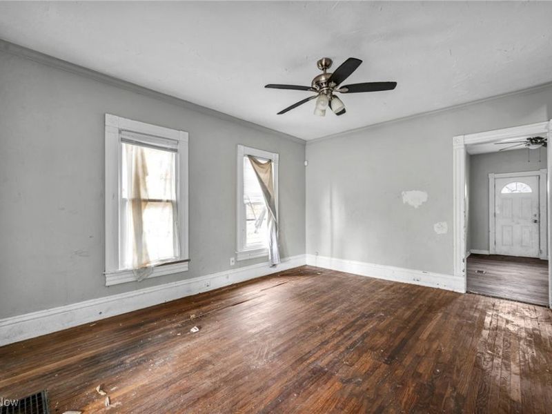 8417 Tioga Avenue, Cleveland, OH 44105 Photo 13