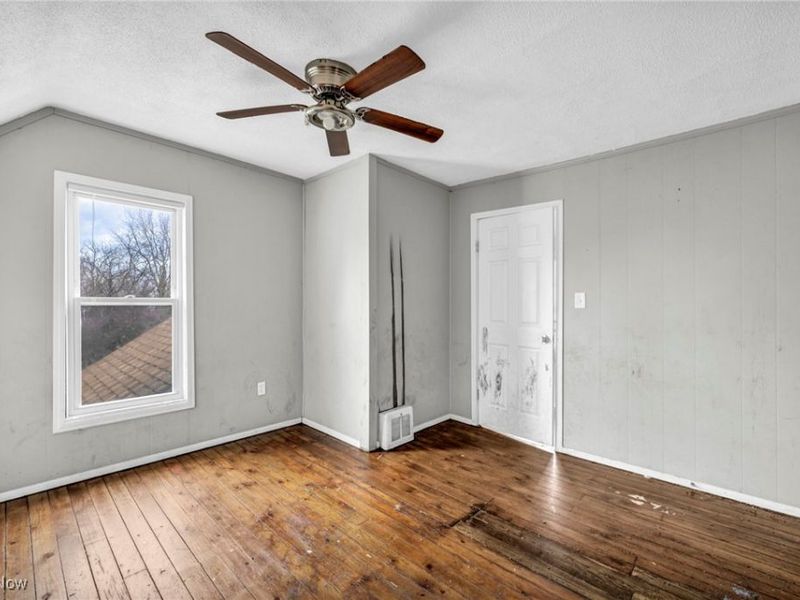 8417 Tioga Avenue, Cleveland, OH 44105 Photo 24