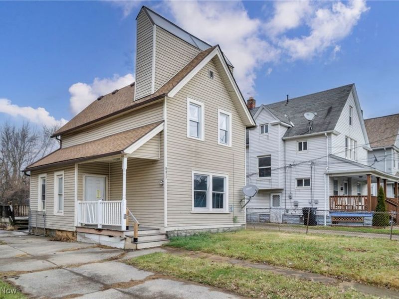 8417 Tioga Avenue, Cleveland, OH 44105 Photo 3