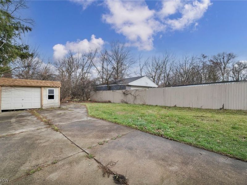 8417 Tioga Avenue, Cleveland, OH 44105 Photo 6