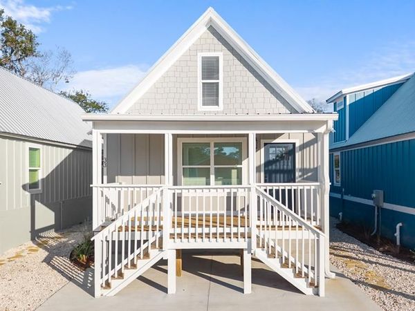 33 SW 877th St, Steinhatchee, FL 32359