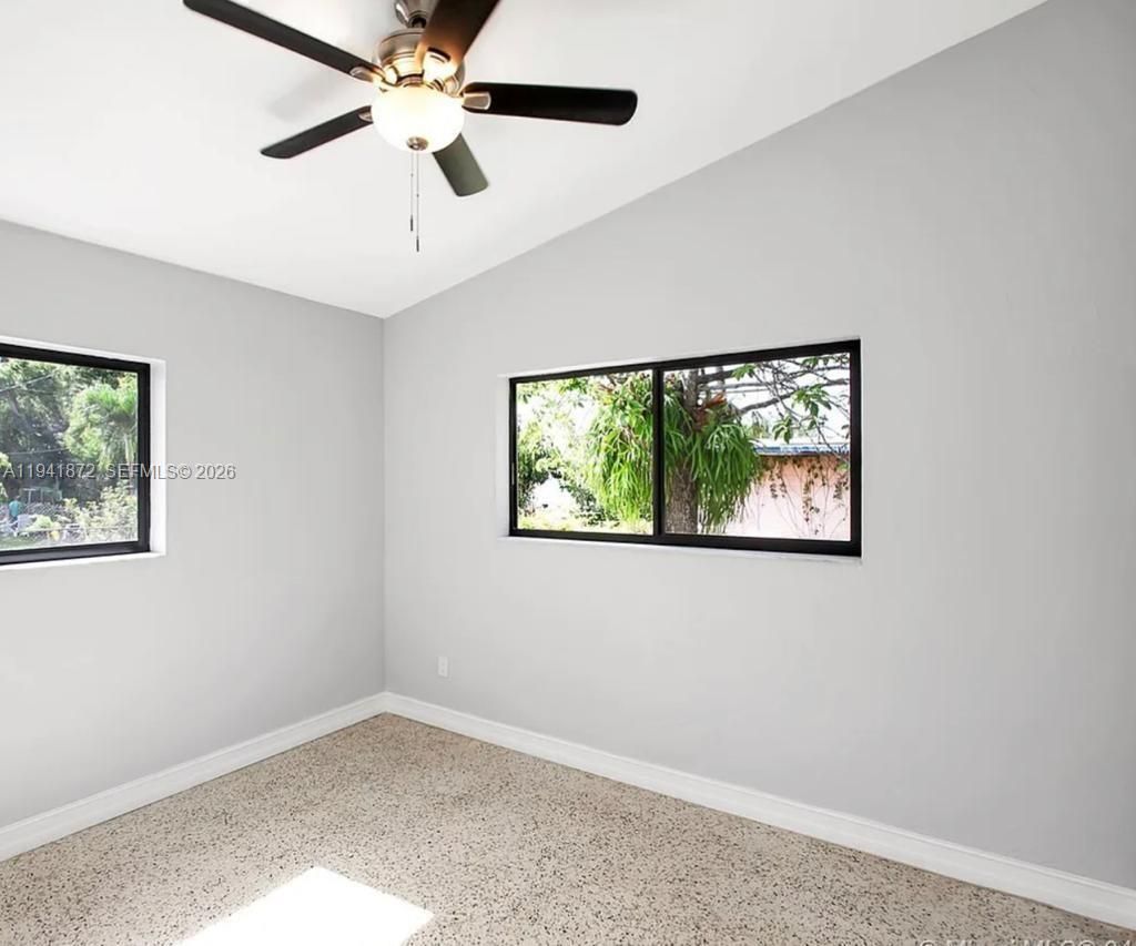 2915 NW 68th St, Miami, FL 33147 Photo