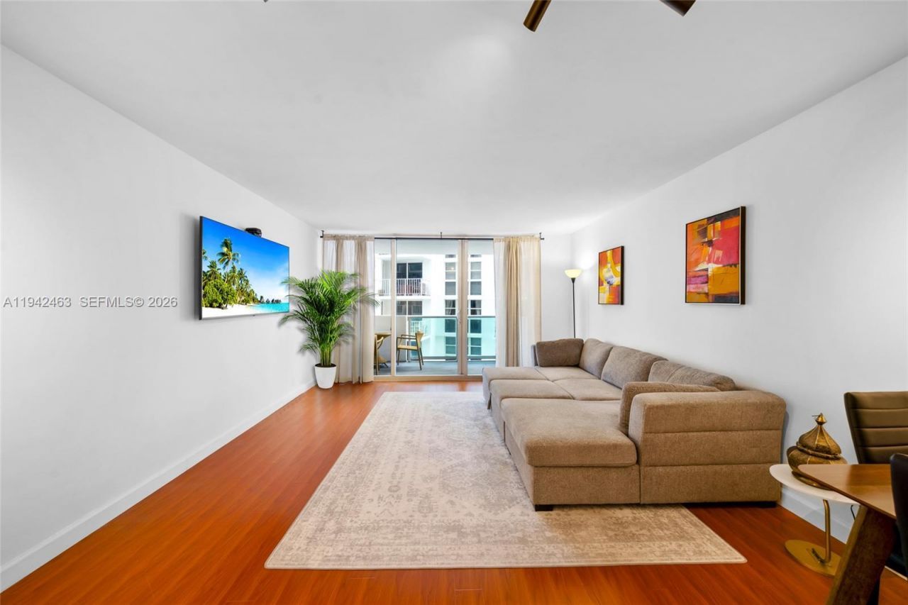 1200 West Ave, Unit 422, Miami Beach, FL 33139 Photo