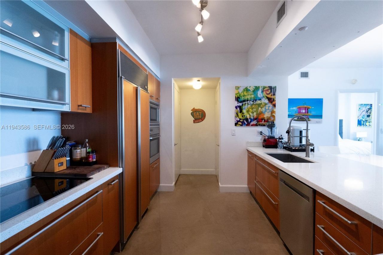 400 Alton Rd, Unit 1709, Miami Beach, FL 33139 Photo