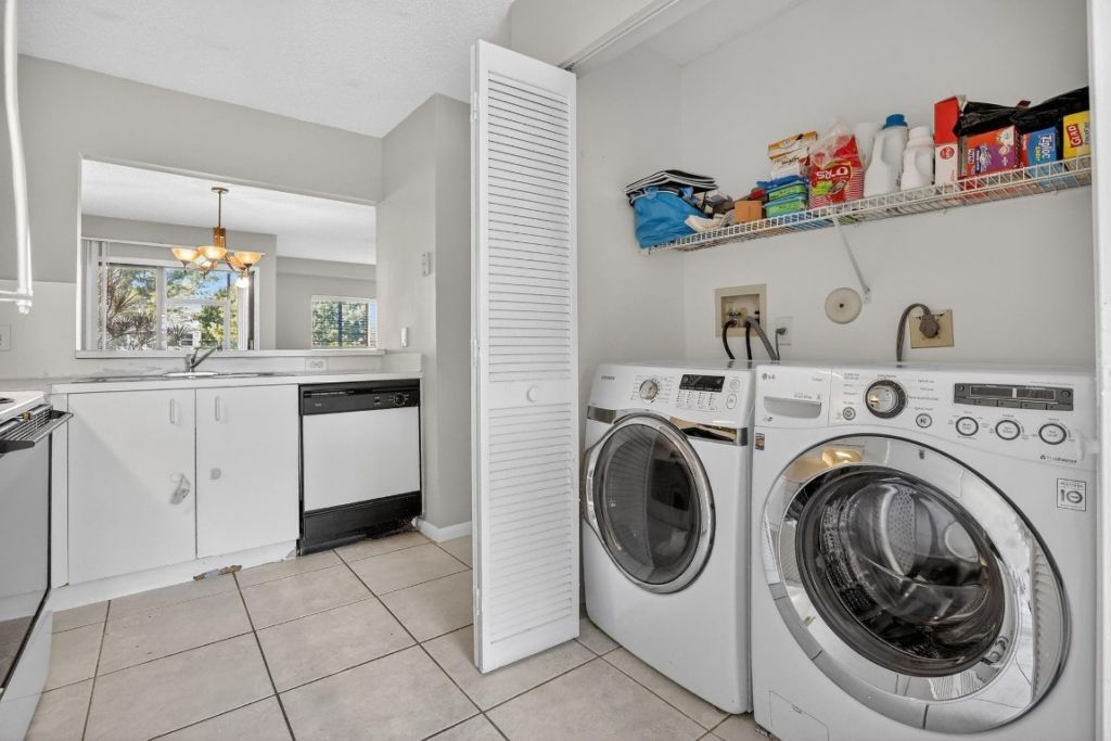 1642 N 15th Terrace, Hollywood, FL 33020 Photo