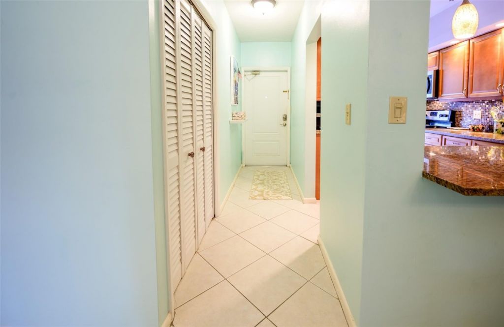 1200 SW 12th Street, Unit 201, Fort Lauderdale, FL 33315 Photo