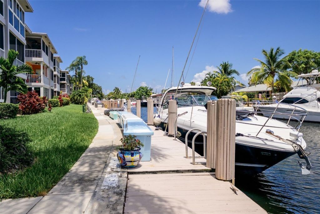 1200 SW 12th Street, Unit 201, Fort Lauderdale, FL 33315 Photo