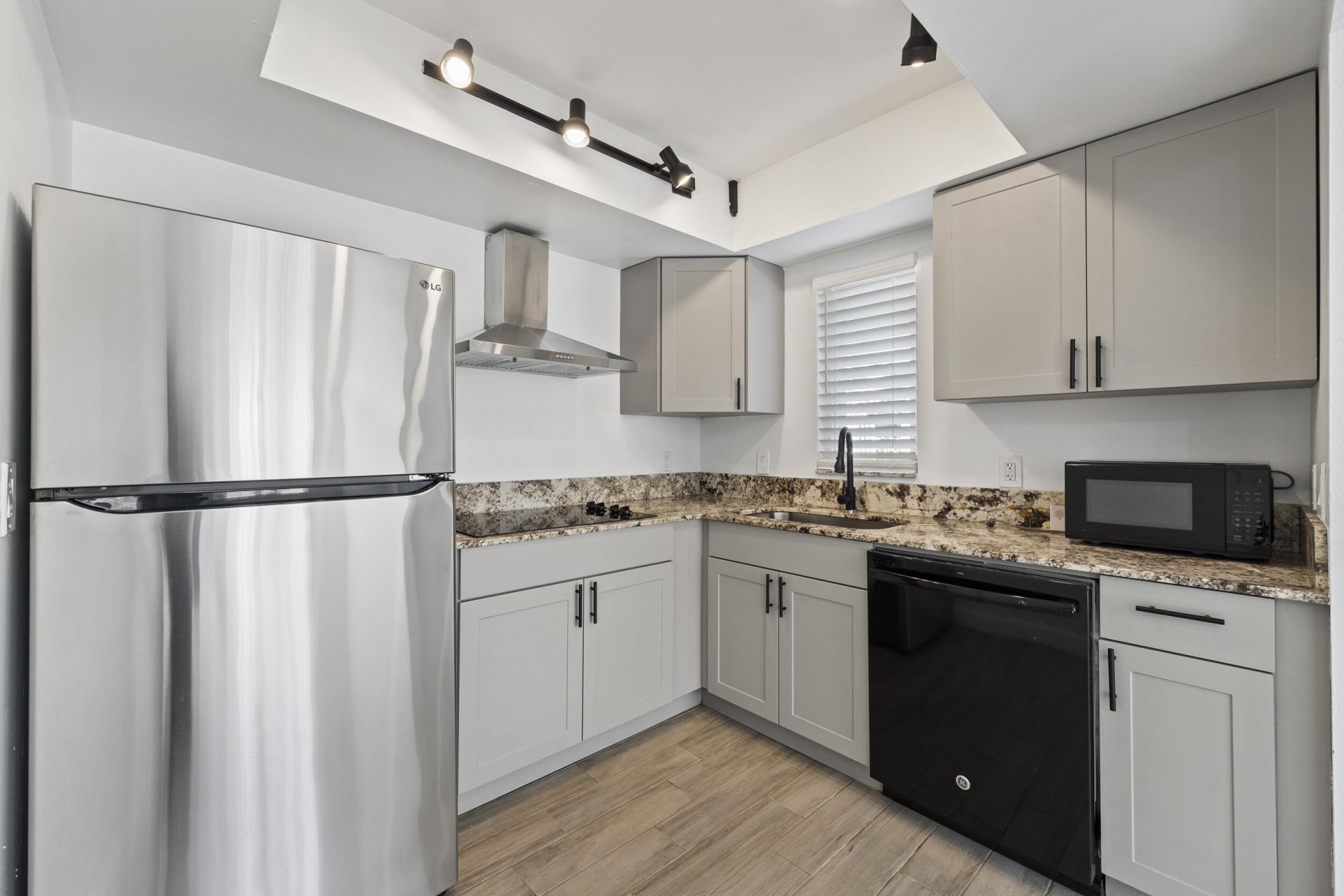 1625 SE Green Acres Circle, Unit 102, Port Saint Lucie, FL 34952 Photo