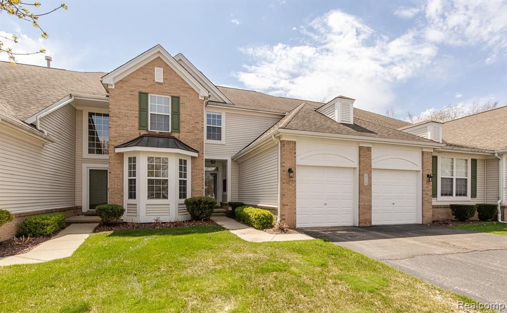 5710 Pinecroft Court, Independence Township, MI 48346 Main Photo