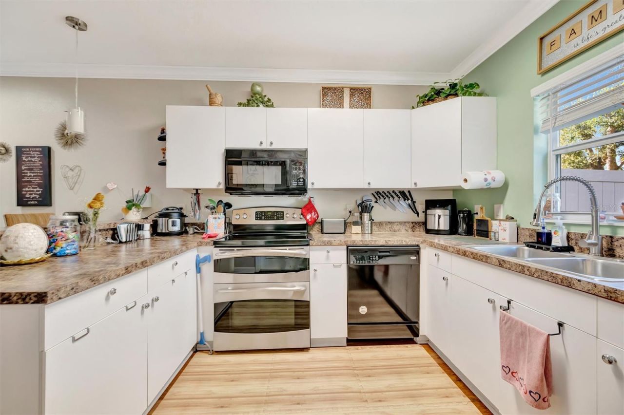 2211 28th Avenue E, Palmetto, FL 34221 Photo