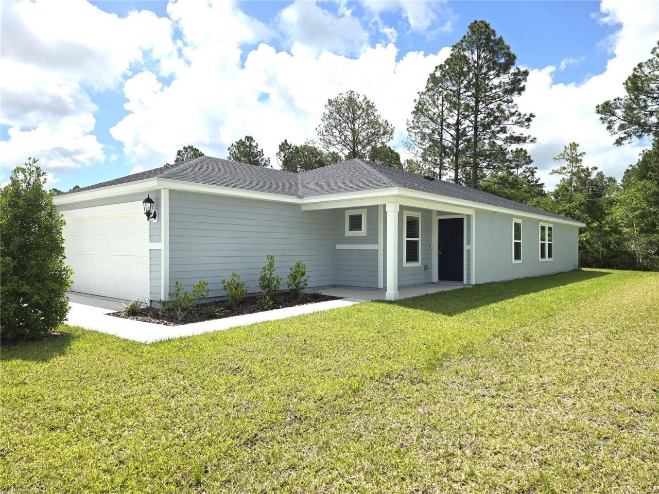 11 Dilly Court, Palm Coast, FL 32164 Main Photo