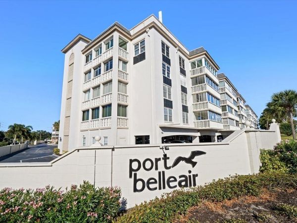 131 BLUFF VIEW DRIVE, Unit 403, BELLEAIR BLUFFS, FL 33770