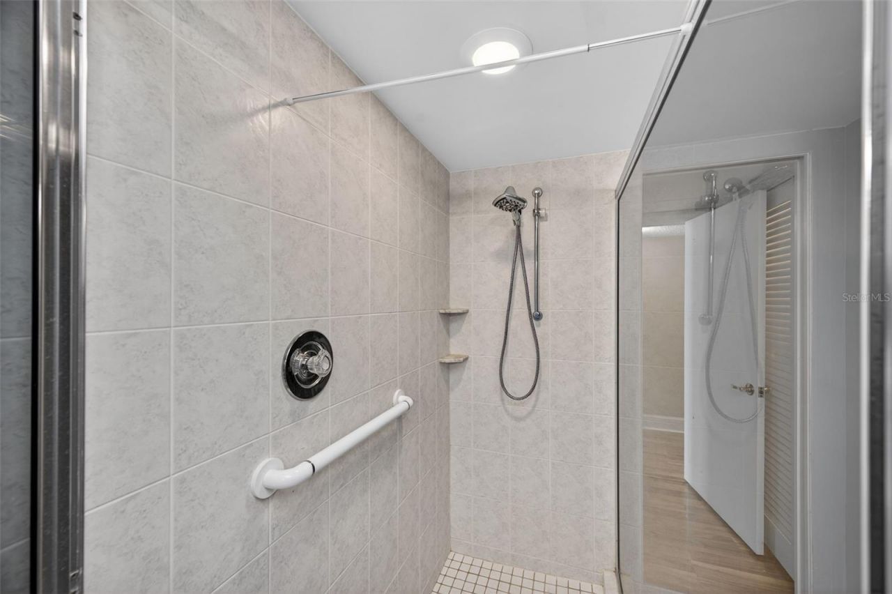 131 Bluff View Drive, Unit 403, Belleair Bluffs, FL 33770 Photo