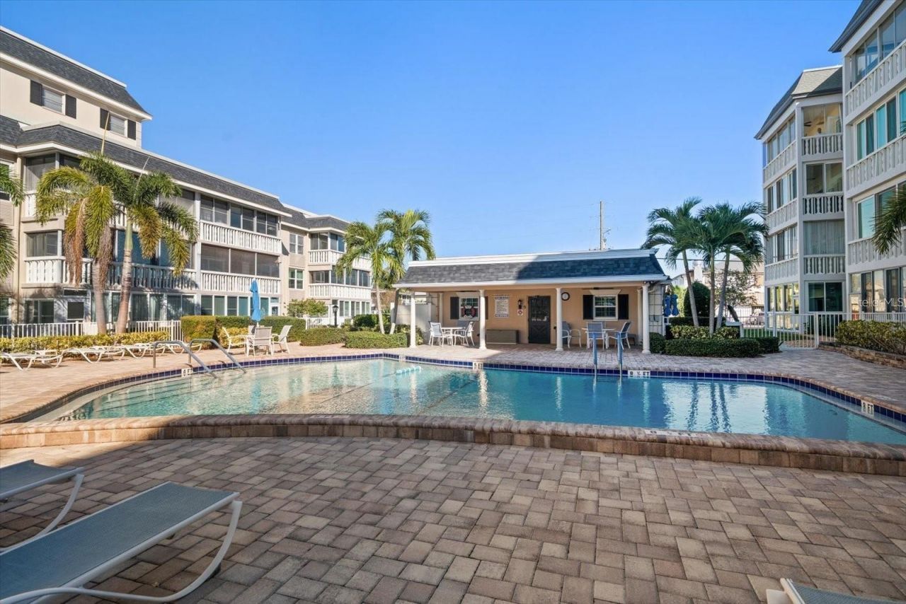 131 Bluff View Drive, Unit 403, Belleair Bluffs, FL 33770 Photo