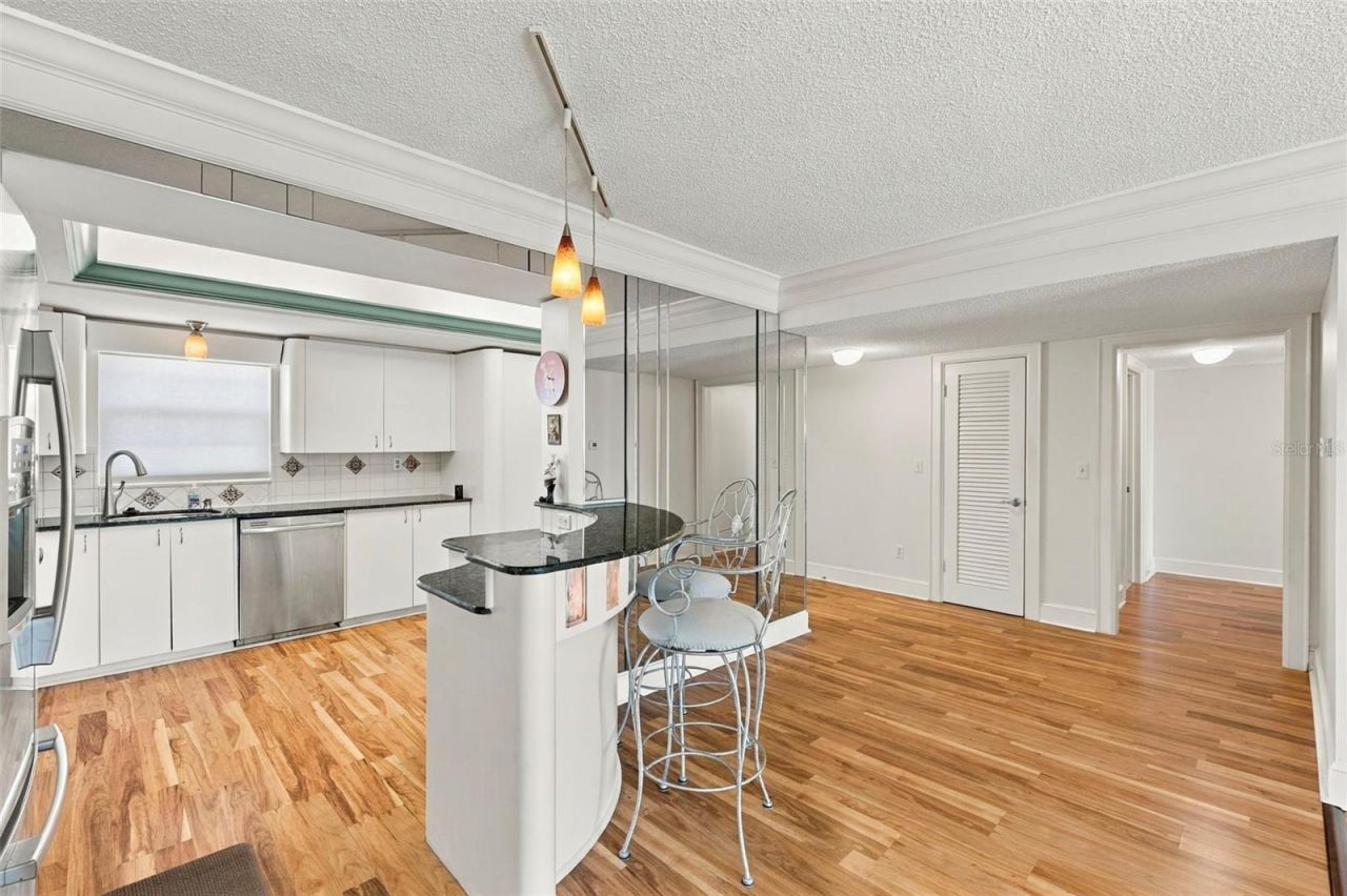 131 Bluff View Drive, Unit 403, Belleair Bluffs, FL 33770 Photo