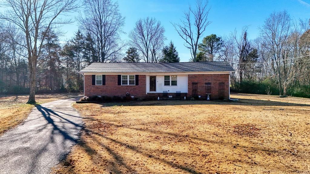 615 W. Main St, Greenfield, TN 38230 Main Photo