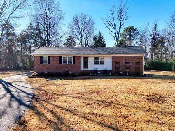 615 W. Main St, Greenfield, TN 38230