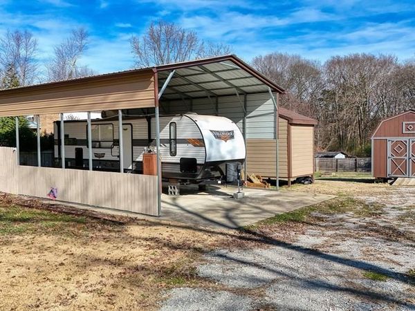 202 Eva Beach Dr., Eva, TN 38333