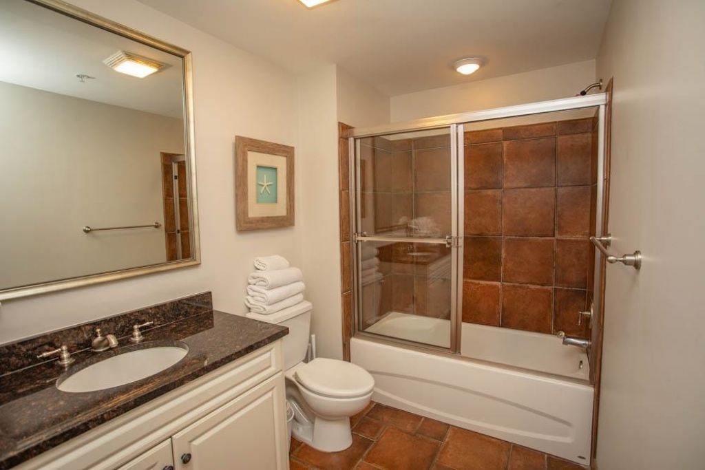 100 North Beach Blvd. Photo 13