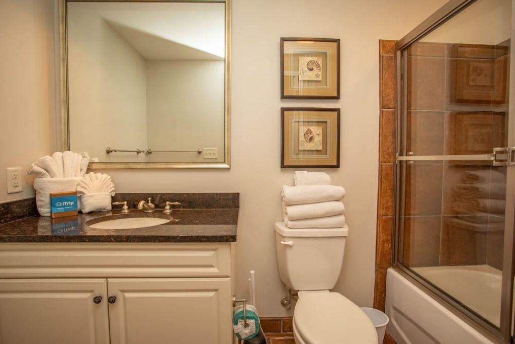 100 North Beach Blvd. Photo 7