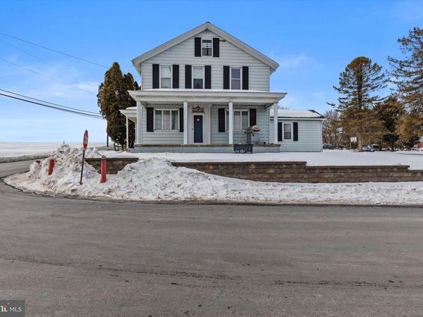 501 VALLEY ROAD, TAMAQUA, PA 18252