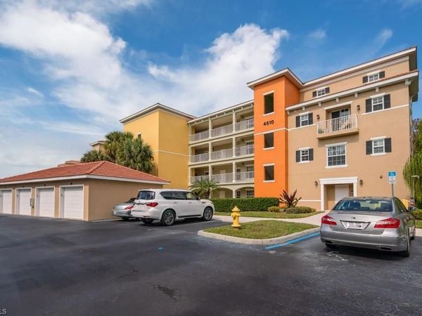 4510 Botanical Place CIR, Unit 402, NAPLES, FL 34112