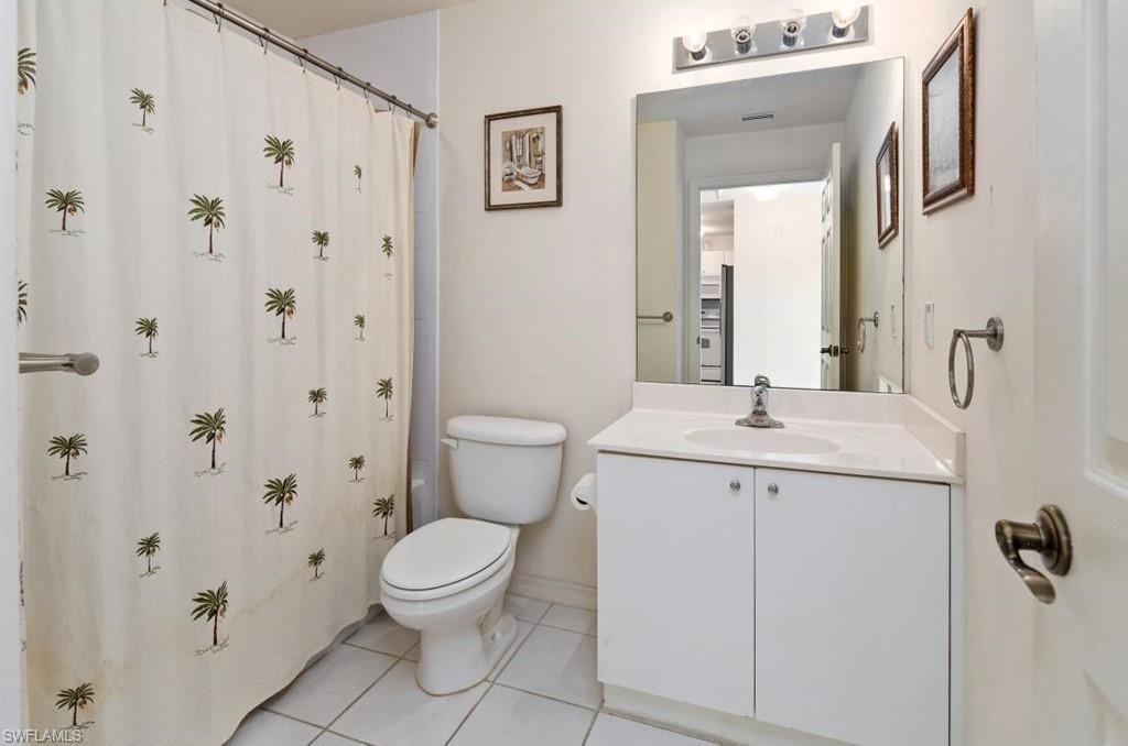 4510 Botanical Place Cir, Unit 402, Naples, FL 34112 Photo