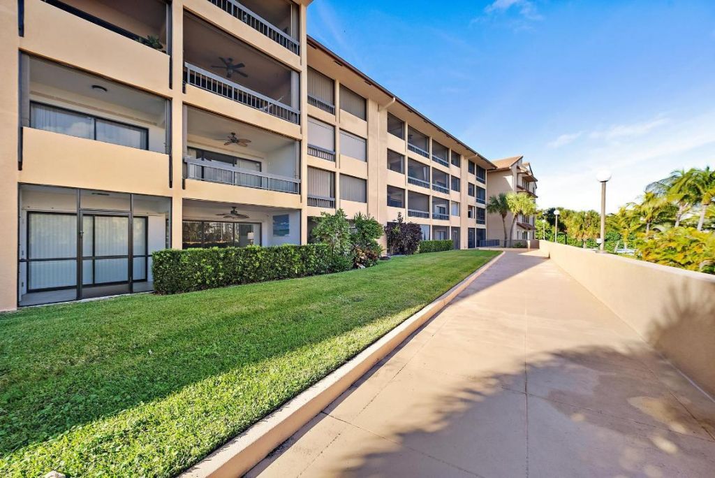 1036 Us Highway 1, Unit 119, North Palm Beach, FL 33408 Photo