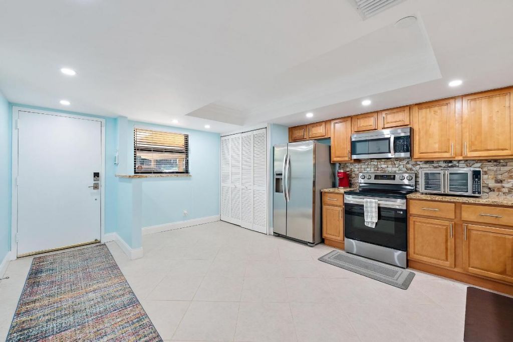 1036 Us Highway 1, Unit 119, North Palm Beach, FL 33408 Photo