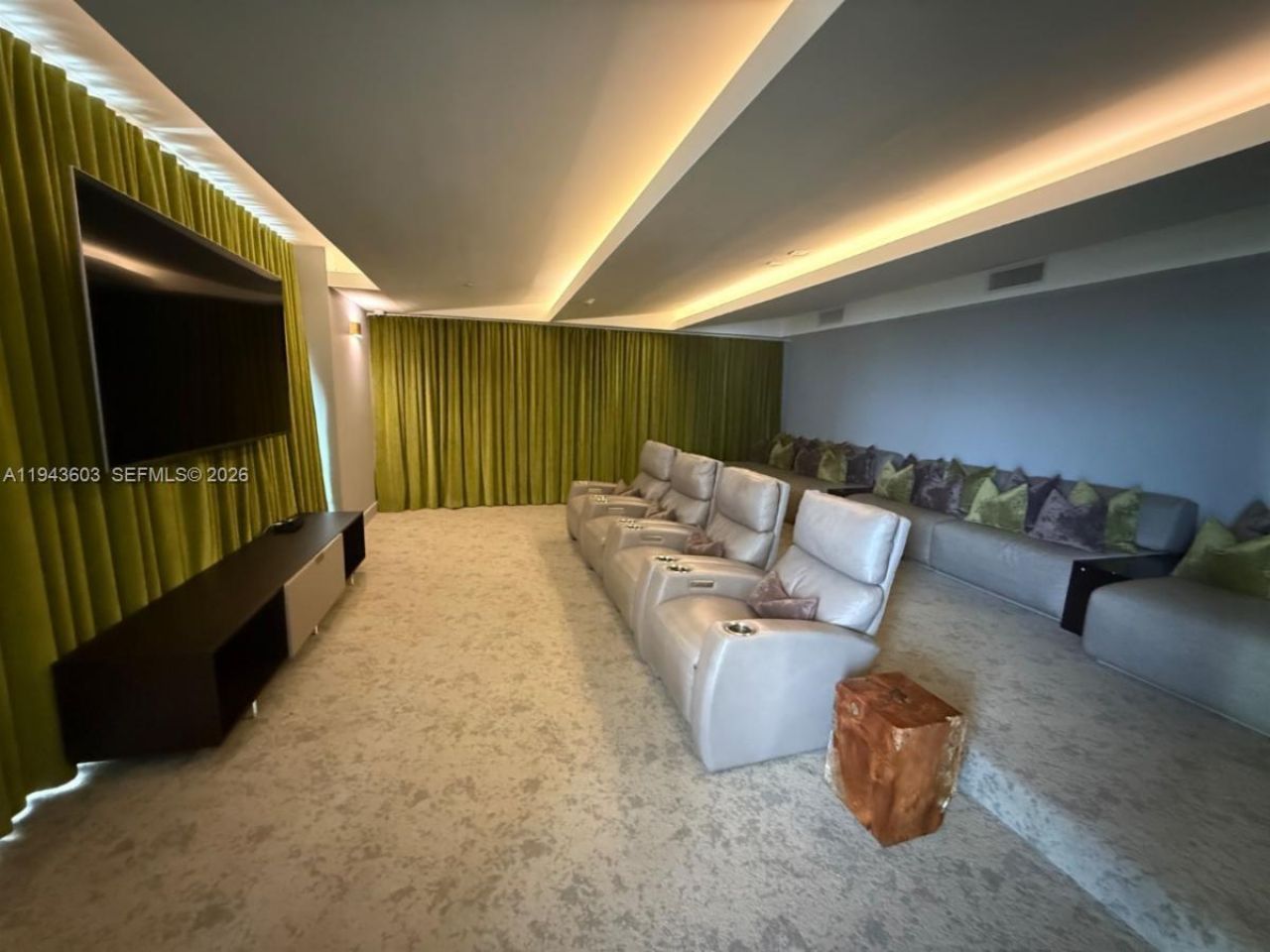 488 NE 18th St, Unit 3300, Miami, FL 33132 Photo