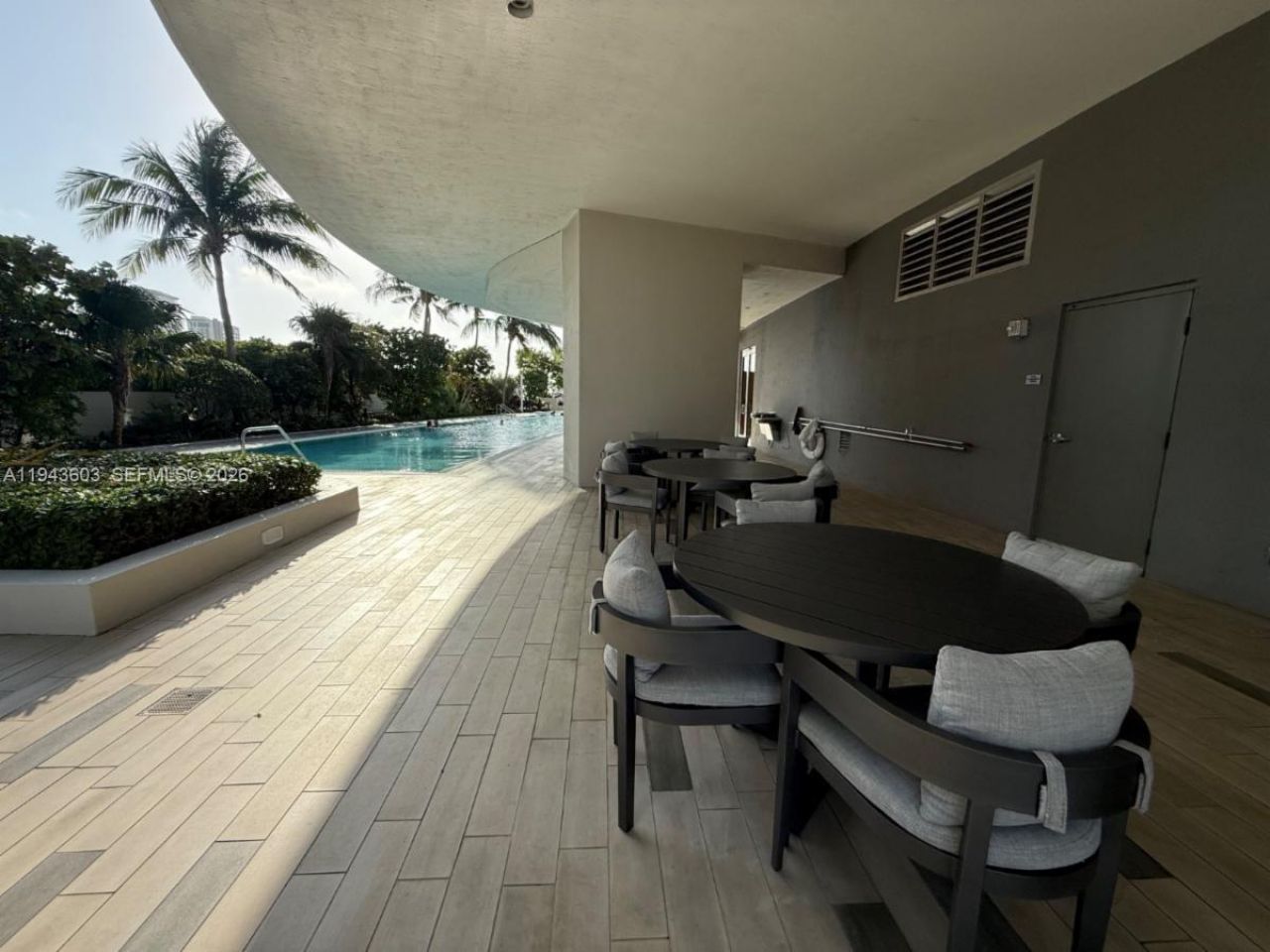 488 NE 18th St, Unit 3300, Miami, FL 33132 Photo