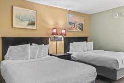 201 74th Ave. N photo 4