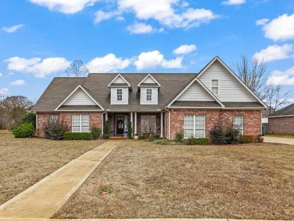 1298 Orleans Place, Tupelo, MS 38801