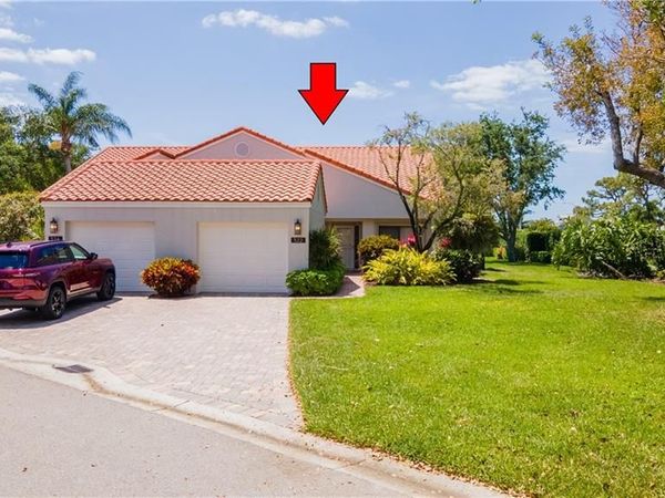 522 Beachwalk CIR , NAPLES, FL 34108