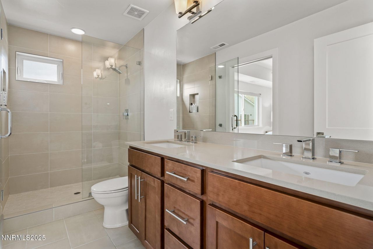 210 Stewart Street, Reno, NV 89501 Photo