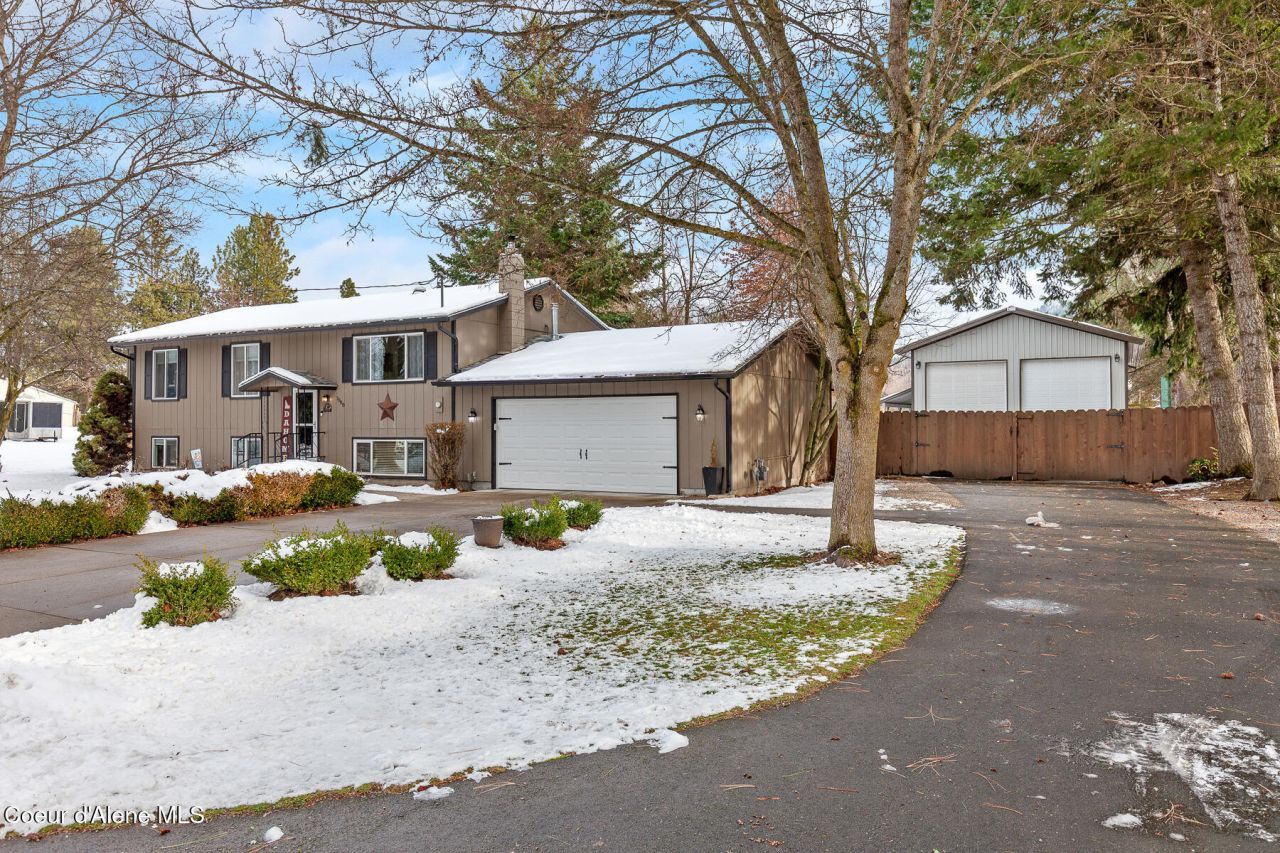 7088 N Colfax St, Dalton Gardens, ID 83815 Main Photo