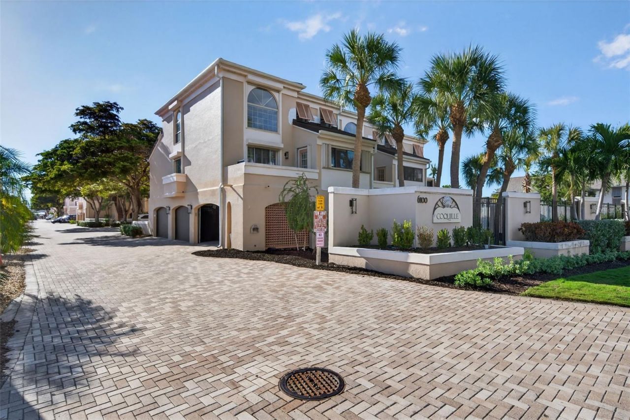 1163 Coquille Street, Unit 207, Sarasota, FL 34242 Photo