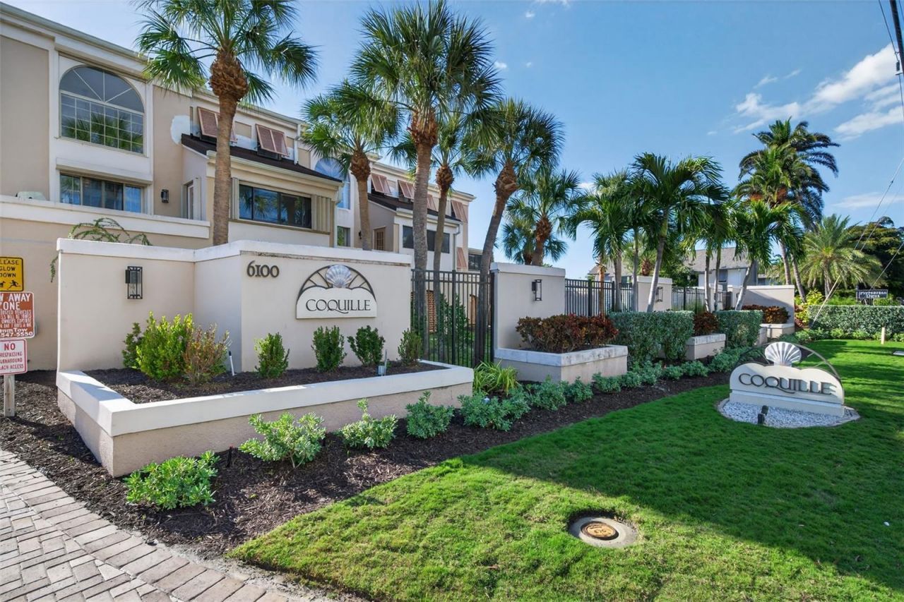 1163 Coquille Street, Unit 207, Sarasota, FL 34242 Photo