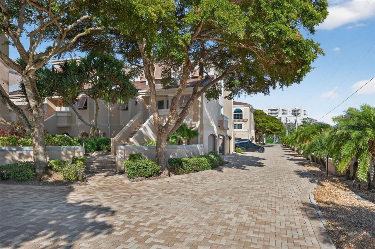 1163 Coquille Street, Unit 207, Sarasota, FL 34242 Photo