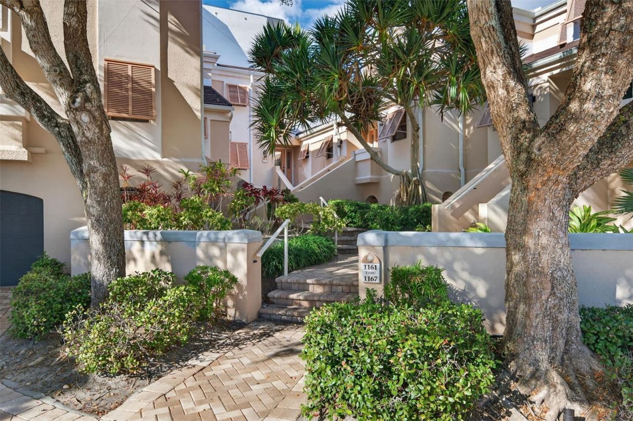 1163 Coquille Street, Unit 207, Sarasota, FL 34242 Photo