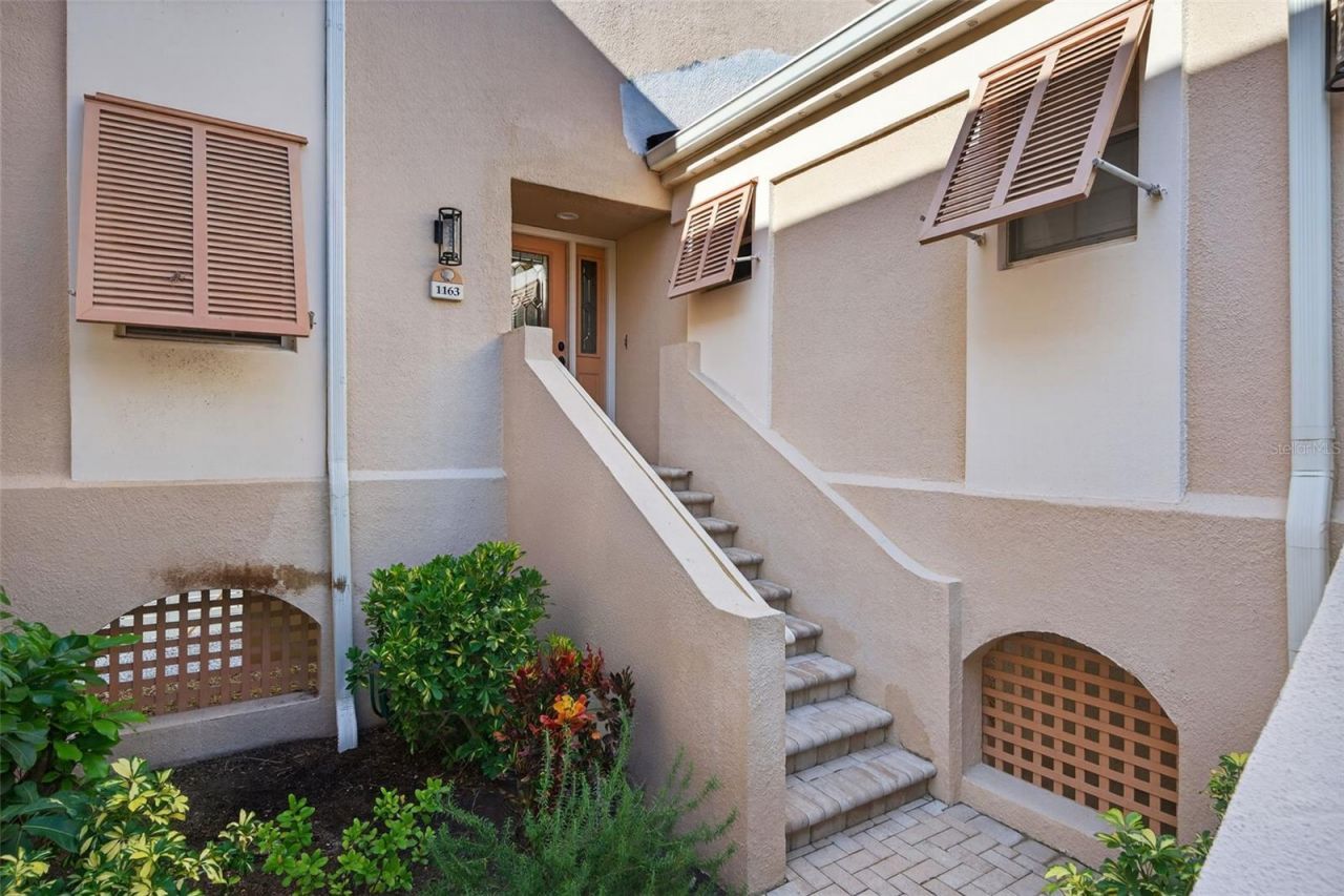 1163 Coquille Street, Unit 207, Sarasota, FL 34242 Photo