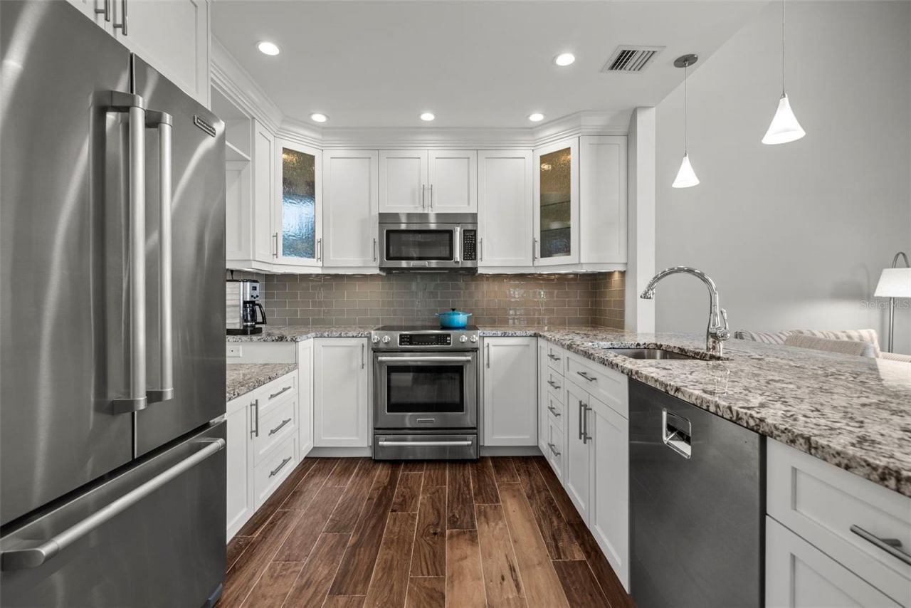 1163 Coquille Street, Unit 207, Sarasota, FL 34242 Photo